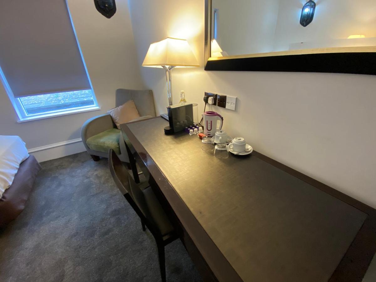 No6 West Coates Hotel Edinburgh Bagian luar foto