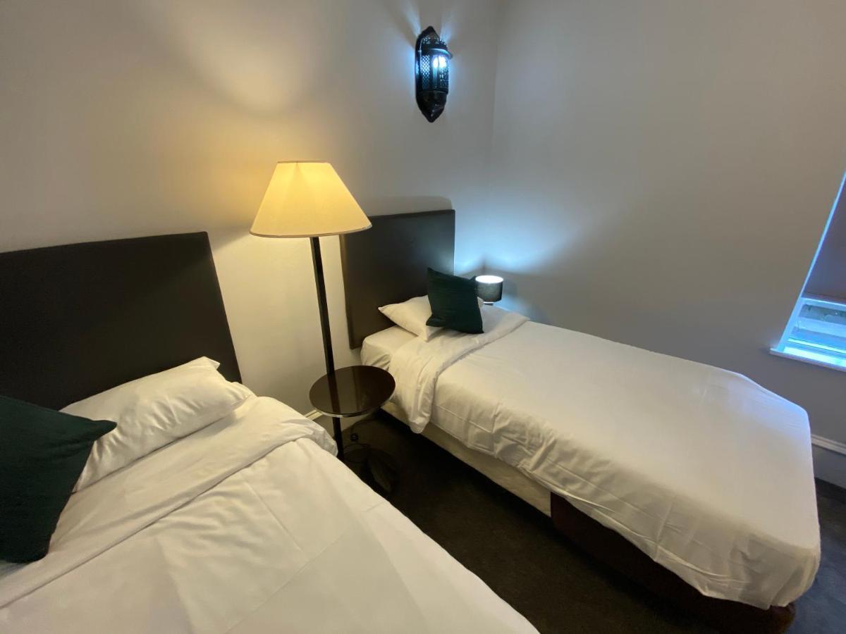 No6 West Coates Hotel Edinburgh Bagian luar foto